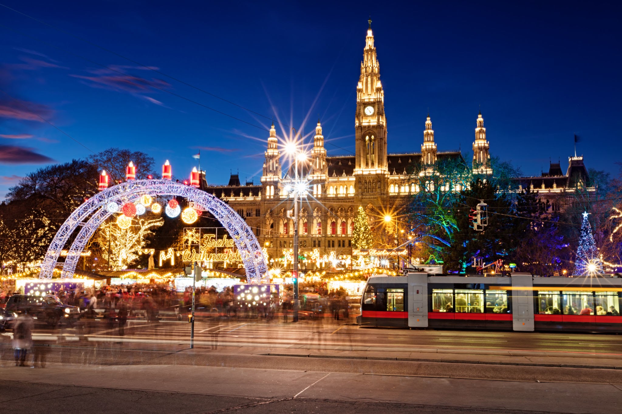 市庁舎前広場(ラートハウス広場)のクリスマスマーケット